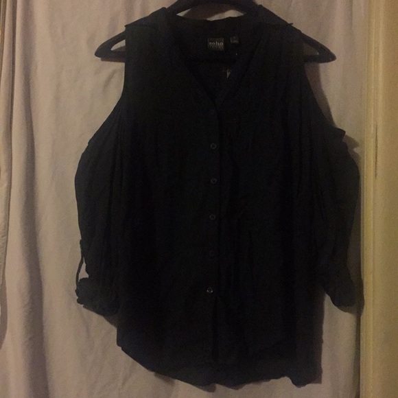 NY&C Medium Green Top, open shoulder👠👛👗 - Picture 4 of 9